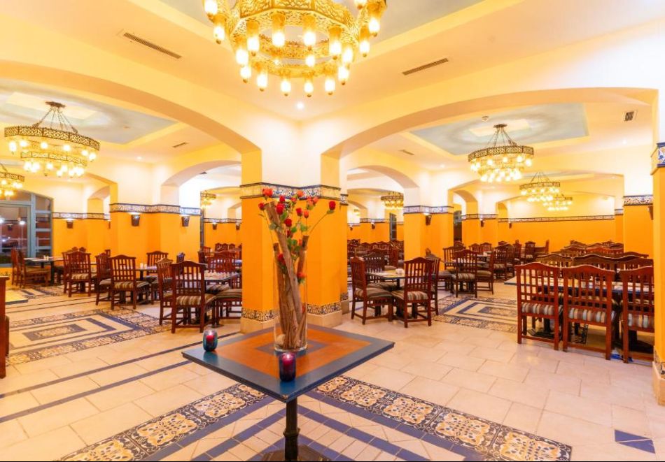 На първа линия в хотел FARAANA HEIGHTS RESORT AQUA PARK 4*, Шарм Ел Шейх, Египет! Полет от София + 7 All Inclusive нощувки на човек, снимка 6