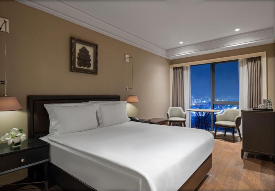 Нова година в WINDZOR HOTEL & CONVENTION CENTER ISTANBUL 5*, Турция! 3 нощувки на човек със закуски + Гала вечеря с програма, жива музика и напитки без лимит! Басейн, СПА и паркинг.Собствен транспорт., снимка 4