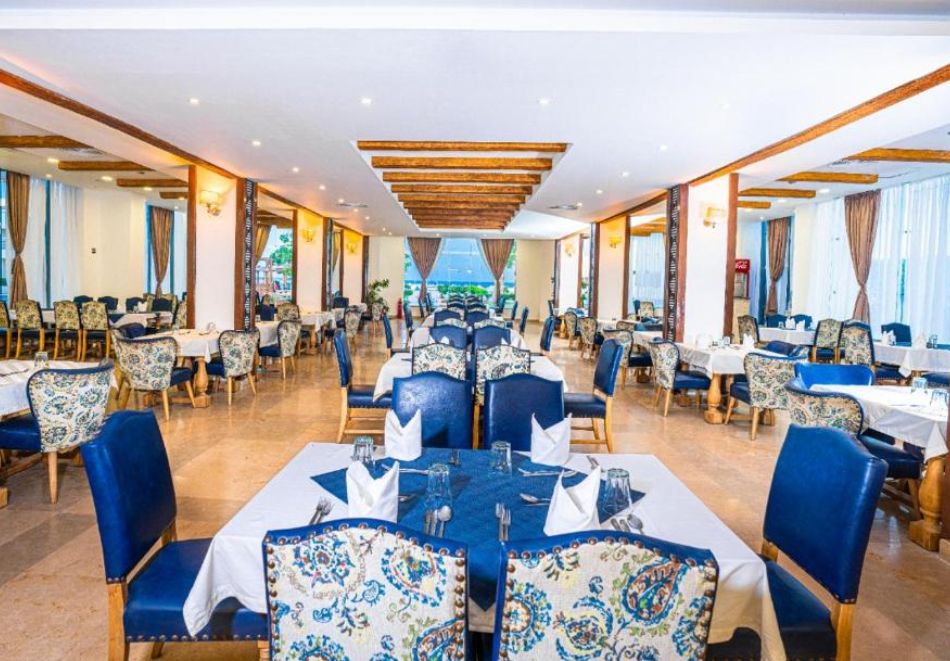 Коледа в хотел NEW EAGLES AQUA PARK 4*, Хургада, Египет с полет от София + 5 или 7 нощувки на човек на база All Inclusive, снимка 8