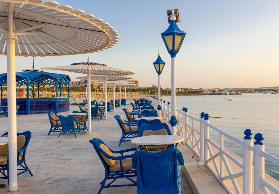 На първа линия в Хургада, Египет! Самолетен билет от София + 7 All Inclusive нощувки на човек в GRAND HOTEL 4*, снимка 11