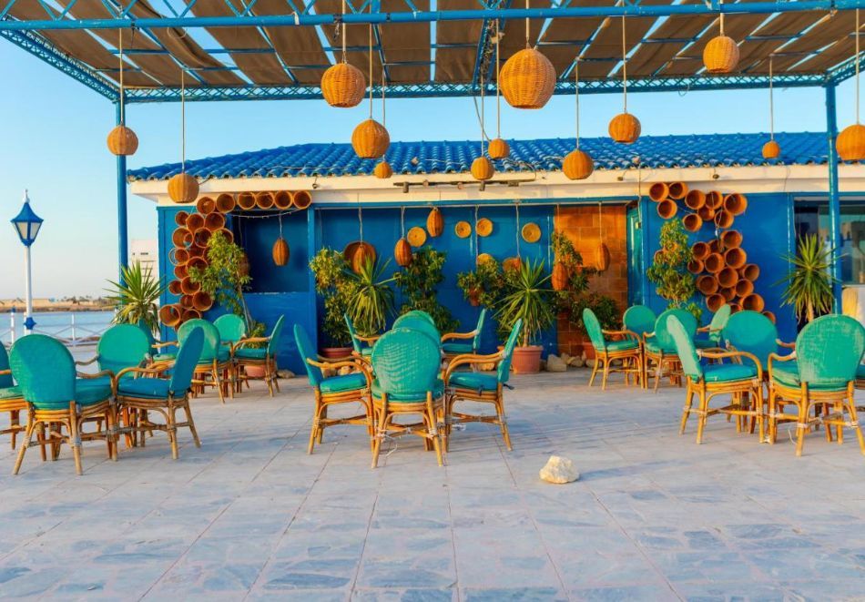 На първа линия в Хургада, Египет! Самолетен билет от София + 7 All Inclusive нощувки на човек в GRAND HOTEL 4*, снимка 8