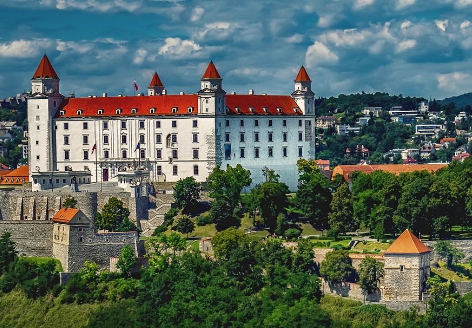 Екскурзия до Прага, Братислава, Будапеща и Виена! Автобусен транспорт от София + 4 нощувки на човек със закуски + възможност за посещение на Дрезден, снимка 4