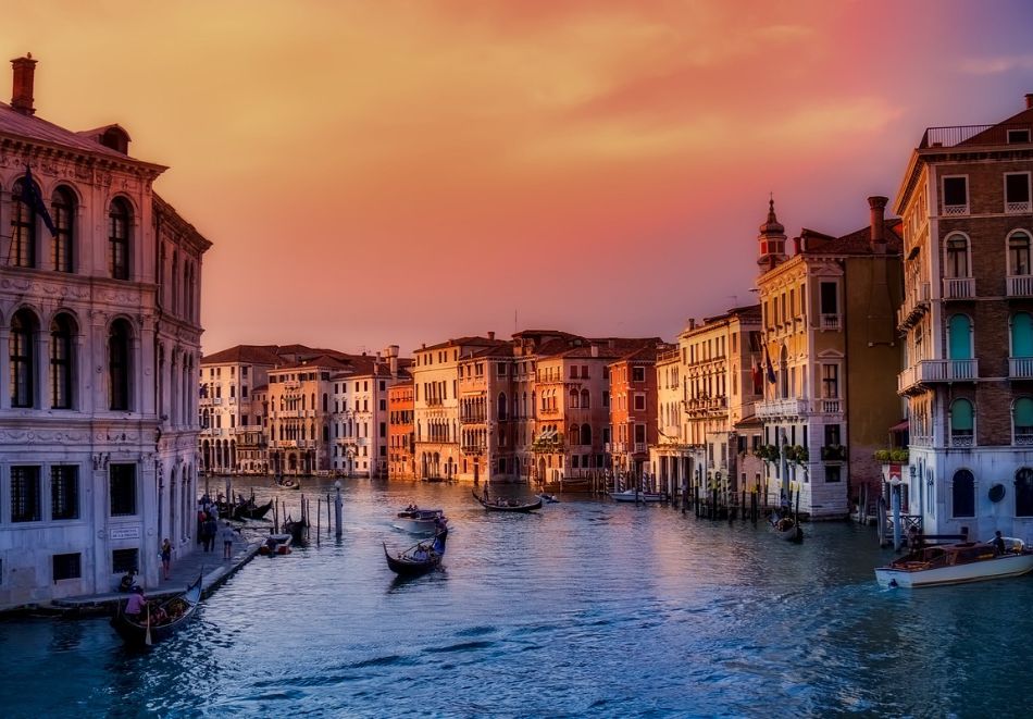 Италианска класика 2026 - Верона, Венеция и Милано! Самолетен билет от София + 3 нощувки на човек със закуски, снимка 2