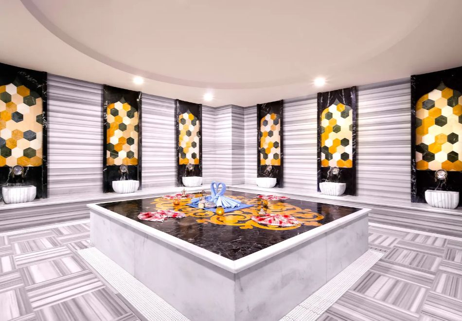 Нова Година в Анталия с полет от София, Варна или Пловдив + 4 нощувки на база Ultra All Inclusive на човек в Sensitive Premium Resort and SPA 5, Белек. Задължително доплащане за Новогодишна вечеря!, снимка 3