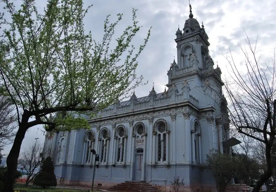 Екскурзия до Истанбул! Самолетен билет + 4 нощувки на човек в хотел 4* или 5* със закуски от ТА Росса Травъл, снимка 4