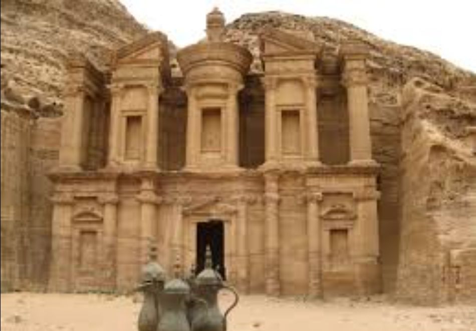 Екскурзия до Йордания 2025 -2026! Самолетен билет + 4 нощувки със закуски и вечери на човек, едната в Камп в пустинята + екскурзия до град Петра, сафари в пустинята и посещение на Акаба, снимка 4