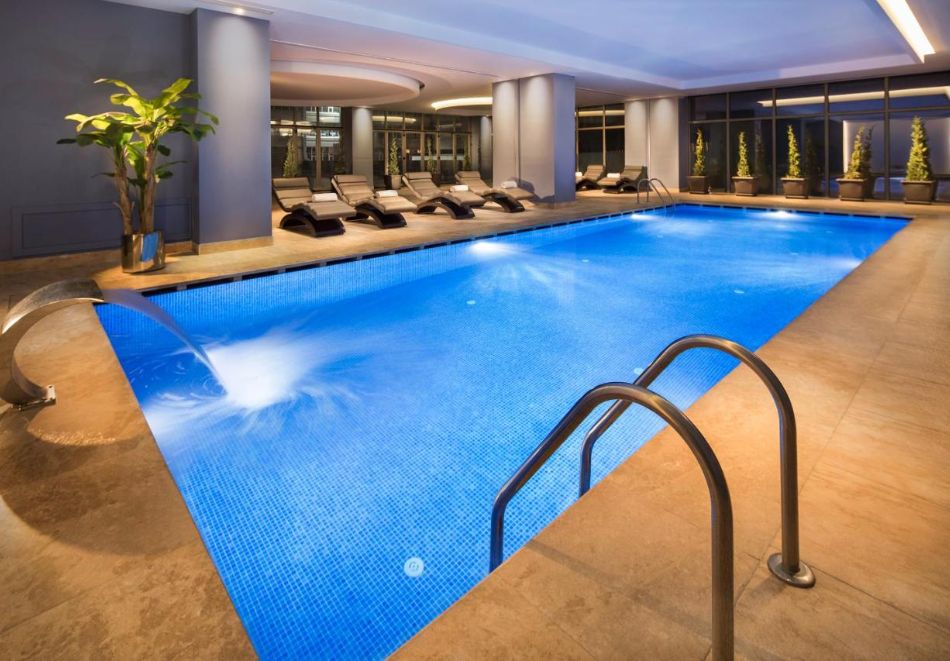 Нова 2026 година в Истанбул, Турция! 3 нощувки на човек със закуски + Новогодишна вечеря на база All inclusive с неограничени напитки, програма, DJ + басейн и релакс зона в хотел LIONEL 5* от Ню Сън Травел, снимка 7