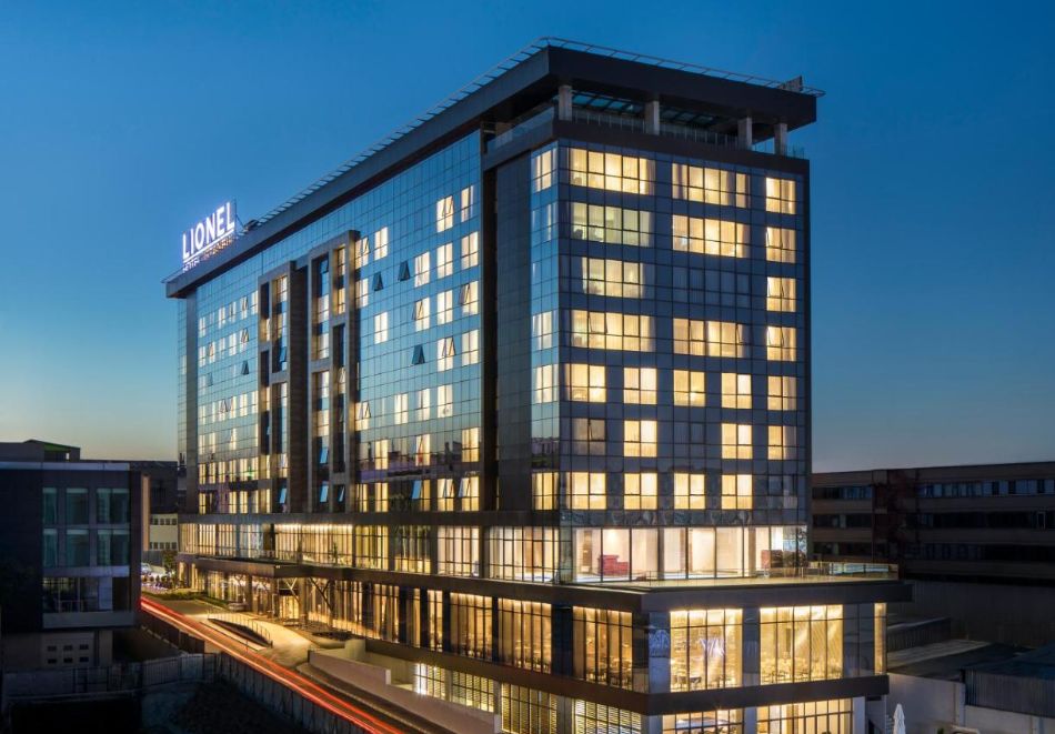 Нова 2026 година в Истанбул, Турция! 3 нощувки на човек със закуски + Новогодишна вечеря на база All inclusive с неограничени напитки, програма, DJ + басейн и релакс зона в хотел LIONEL 5* от Ню Сън Травел, снимка 9