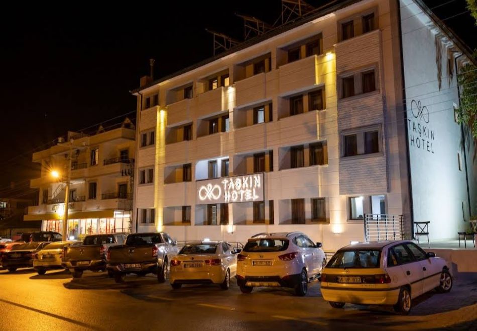 През 2026г. екскурзия до Кападокия, Турция! Чартърен полет от София + 4 нощувки на човек със закуски и вечери в TASKIN HOTEL 4* + екскурзия до крепостта Учхисар Калеси и Аванос!, снимка 2