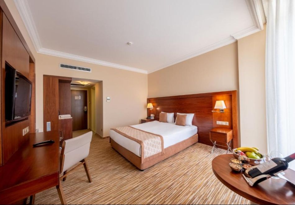 5-звездна Нова Година в Кипър! Самолетен билет + 5 нощувки на човек на база Ultra All Inclusive в хотел Salamis Bay Conti Hotel Resort & SPA & Casino 5*, снимка 12