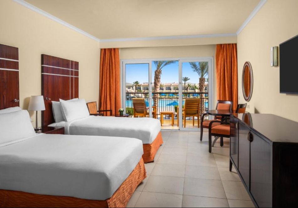 През ноември в DOUBLETREE BY HILTON SHARKS BAY RESORT 4*, Шарм ел Шейх, Египет! Полет от София + 7 нощувки на човек на база All inclusive, снимка 6