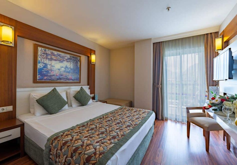 Ранни записвания за лято 2026 в Кемер, Турция. Чартърен полет от София + 7 нощувки на човек на база All Inclusive в хотел VIKING STAR 5*, снимка 7