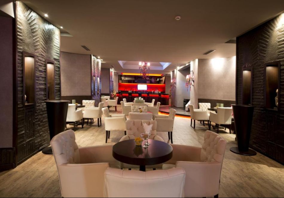 Нова Година в LIMAK LIMRA HOTEL & RESORT 5*, Кемер Турция! Чартърен полет от София + 4 или 5 нощувки на човек на база All inclusive, снимка 12