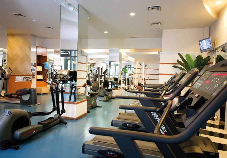 Нова Година в LIMAK LIMRA HOTEL & RESORT 5*, Кемер Турция! Чартърен полет от София + 4 или 5 нощувки на човек на база All inclusive, снимка 13