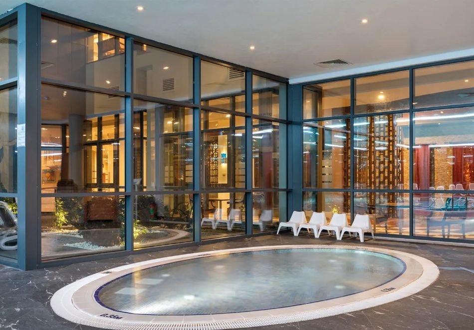 Нова Година в LIMAK LIMRA HOTEL & RESORT 5*, Кемер Турция! Чартърен полет от София + 4 или 5 нощувки на човек на база All inclusive, снимка 5