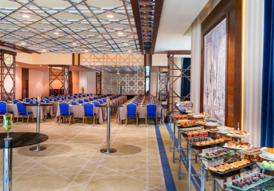 Нова 2026 година в Истанбул, Турция! 3 нощувки на човек със закуски в хотел KAYA 5* + празнична новогодишна вечеря от ТА Йонека Турс, снимка 10