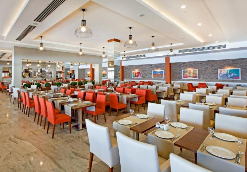 Нова Година в Лара, Турция с автобусен транспорт + 5 нощувки на база Ultra Аll Inclusive на човек в хотел Grand Park Lara 4*, снимка 2