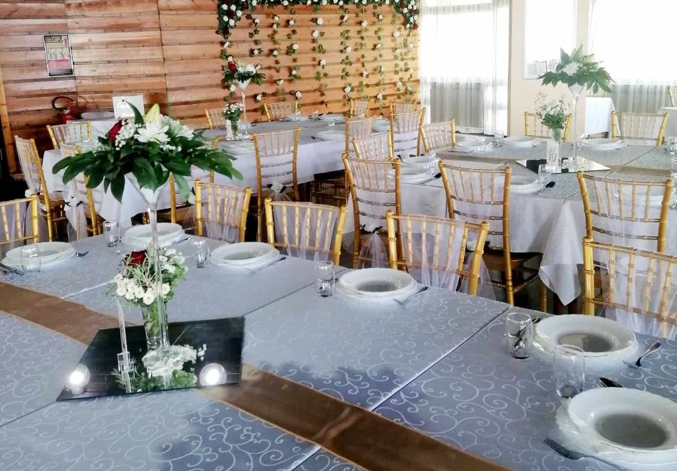 Нова Година в HOTEL GOLUBACKI GRAD, Голубац Сърбия! 2 или 3 нощувки на човек със закуски, 1 обяд, вечери + Новогодишна вечеря с напитки. Собствен транспор.т, снимка 5