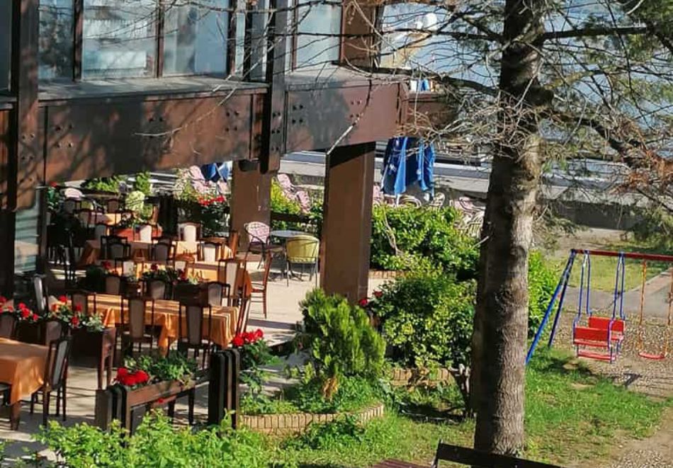 Нова Година в HOTEL GOLUBACKI GRAD, Голубац Сърбия! 2 или 3 нощувки на човек със закуски, 1 обяд, вечери + Новогодишна вечеря с напитки. Собствен транспор.т, снимка 8