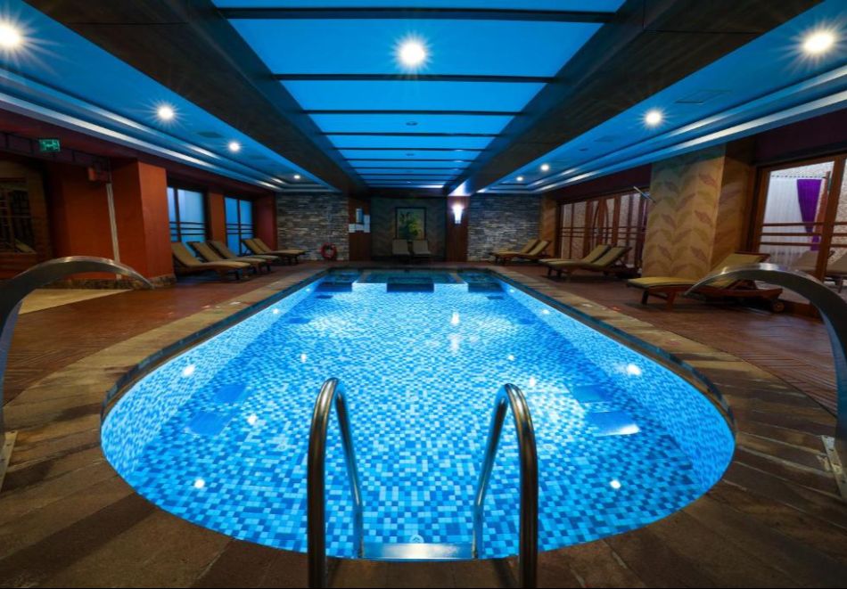 Нова Година в Анталия с полет от София, Варна или Пловдив + 4 нощувки на база Ultra All Inclusive на човек в Crystal De Luxe Resort 5*, Кемер. Задължително доплащане за Новогодишна вечеря!, снимка 4