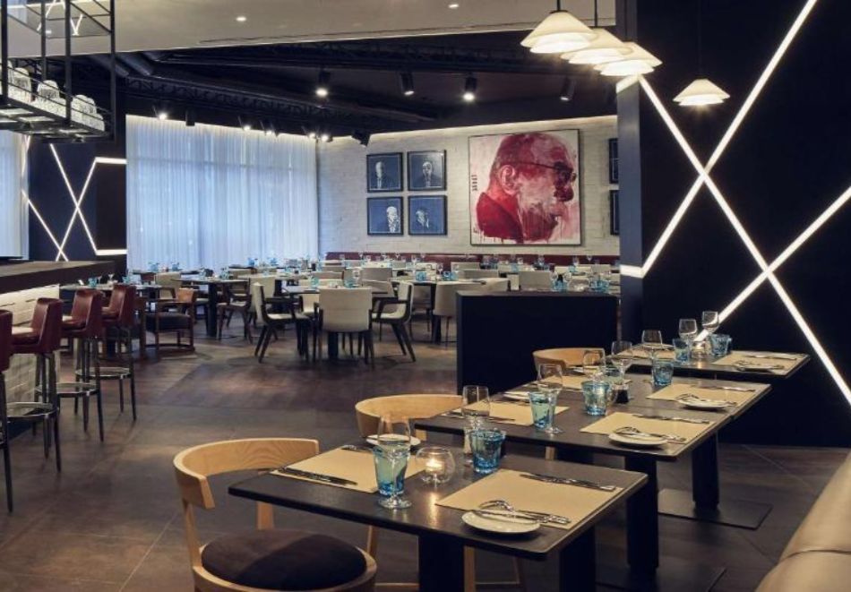 Нова 2026 година в Белград! 3 нощувки на човек със закуски в хотел Hotel Hilton Belgrade 4* с възможност за празнична новогодишна вечеря от ТА Йонека Турс, снимка 8