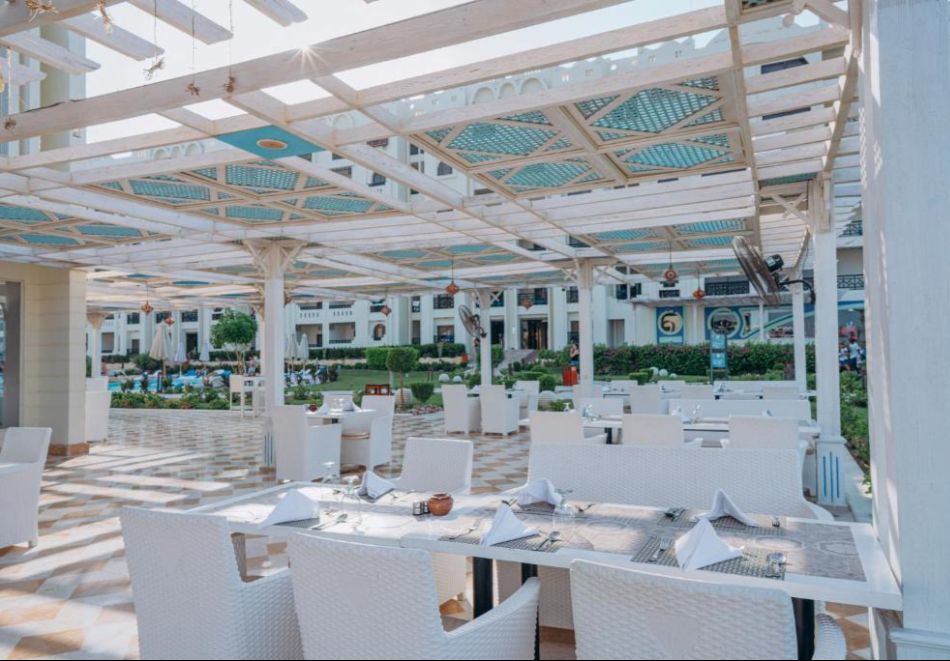 Нова Година в хотел GRAVITY AQUAPARK SAHL HASHEESH 5*, Хургада, Египет! Полет от София + 5 нощувки на човек на база All Inclusive, снимка 13