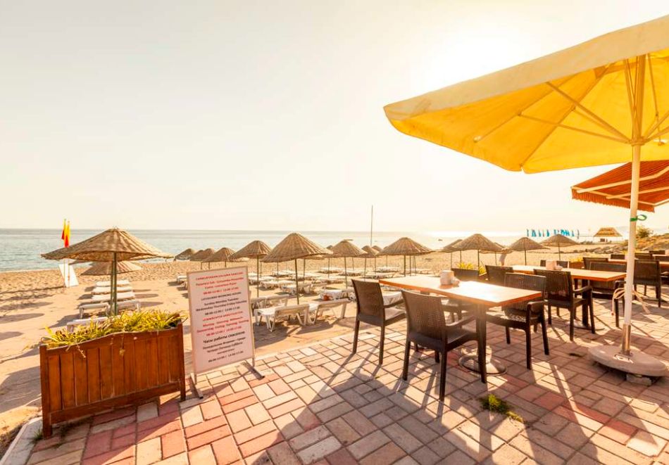 На първа линия в GALAXY BEACH HOTEL 4*, Алания, Турция 2026. Чартърен полет от София или Варна + 7 All Inclusive нощувки на човек, снимка 9