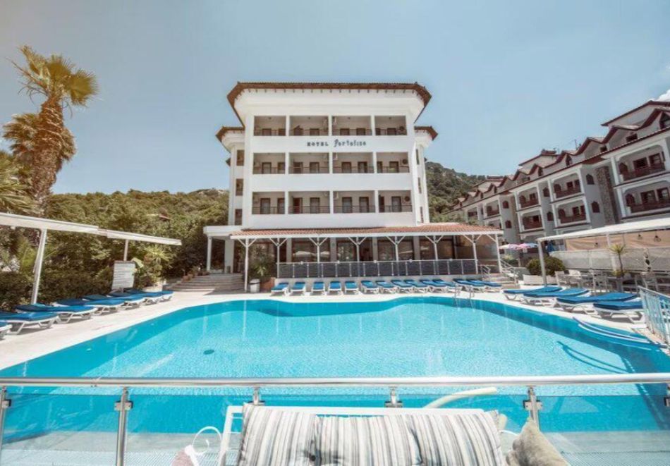 Ранни записвания на 50м. от плажа в PORTOFINO HOTEL 4*, Мармарис, Турция! Чартърен полет от София + 7 нощувки на човек на база All Inclusive!, снимка 4