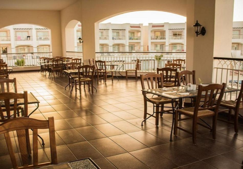 Коледа в Jaz Sharks Bay 4*, Шарм ел Шейх, Египет с полет от София + 7 нощувки на човек на база All Inclusive. Задължително заплащане за Коледна вечеря, снимка 3