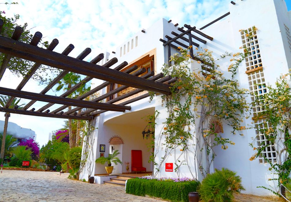 Ранни записвания на първа линия в ODYSSEE RESORT THALASSO & SPA ZARZIS 4*, о. Джерба, Тунис 2026. Чартърен полет от София + 7 нощувки на човек на база All Inclusive, снимка 3