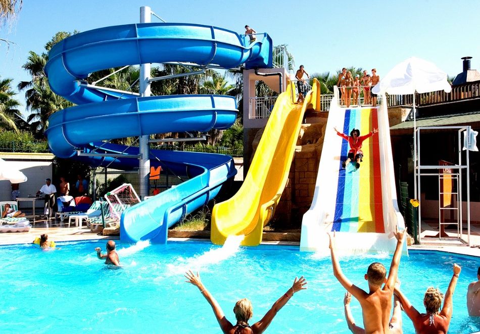 Ранни записвания за 2026г. на първа линия в Holiday Garden Resort 5*, Алания, Турция! Автобусен транспорт + 7 Ultra All Inclusive нощувки на човек. Дете до 11.99г. безплатно!, снимка 2