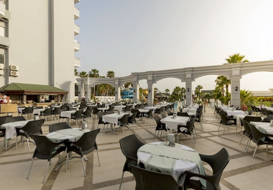 Ранни записвания за 2026г. на първа линия в Holiday Garden Resort 5*, Алания, Турция! Автобусен транспорт + 7 Ultra All Inclusive нощувки на човек. Дете до 11.99г. безплатно!, снимка 11