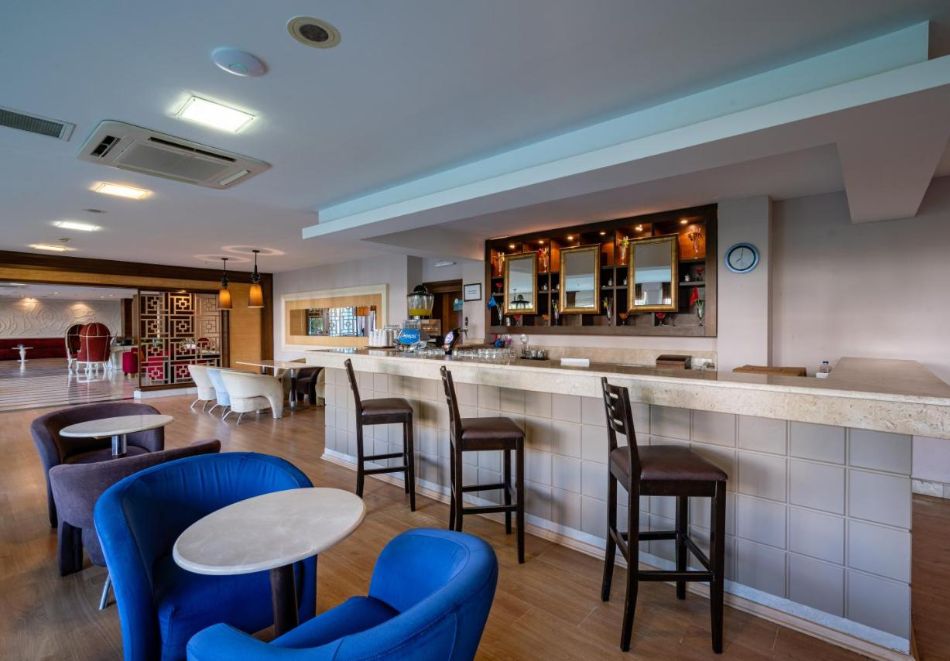 Ранни записвания за 2026г. на първа линия в Palmeras Beach Hotel 5*, Алания, Турция! Транспорт + 7 Ultra All Inclusive нощувки на човек. Дете до 12.99г. безплатно!, снимка 9