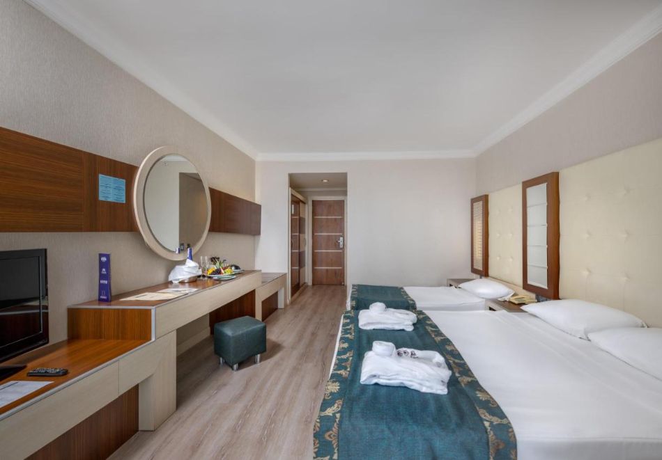 Ранни записвания на първа линия в BEACH CLUB DOGANAY 5*, Алания,Турция! Автобусен транспорт + 7 нощувки на човек на база Ultra All Inclusive. Дете до 10.99г. безплатно!, снимка 4