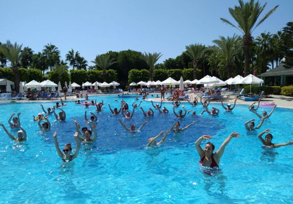 Ранни записвания на първа линия в Insula Resort Superior 5*, Алания, Турция! Самолетен билет от София + 7 нощувки на човек на база Ultra All Inclusive, снимка 3