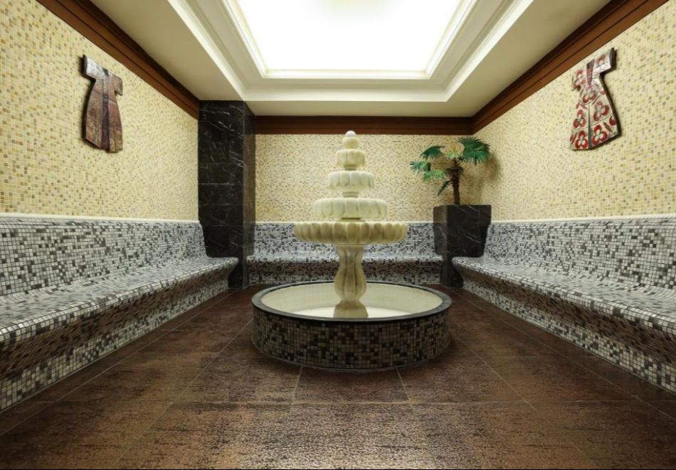 Ранни записвания на първа линия в Crystal Aura Beach Resort 5*, Кемер, Турция! Самолетен билет от София + 7 нощувки на човек на база Ultra All Inclusive, снимка 8