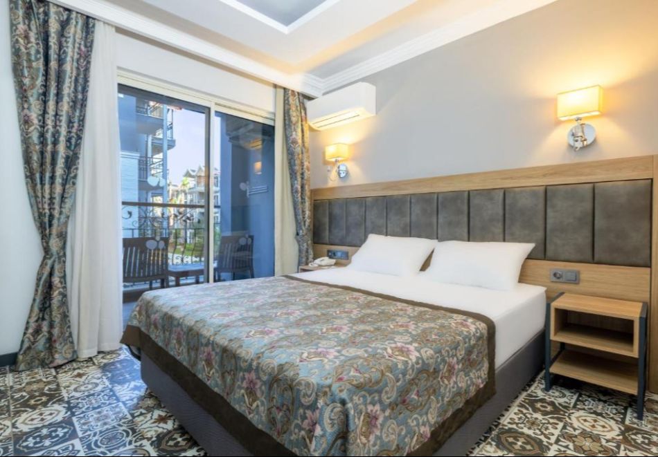 Ранни записвания на първа линия в Crystal Aura Beach Resort 5*, Кемер, Турция! Самолетен билет от София + 7 нощувки на човек на база Ultra All Inclusive, снимка 11