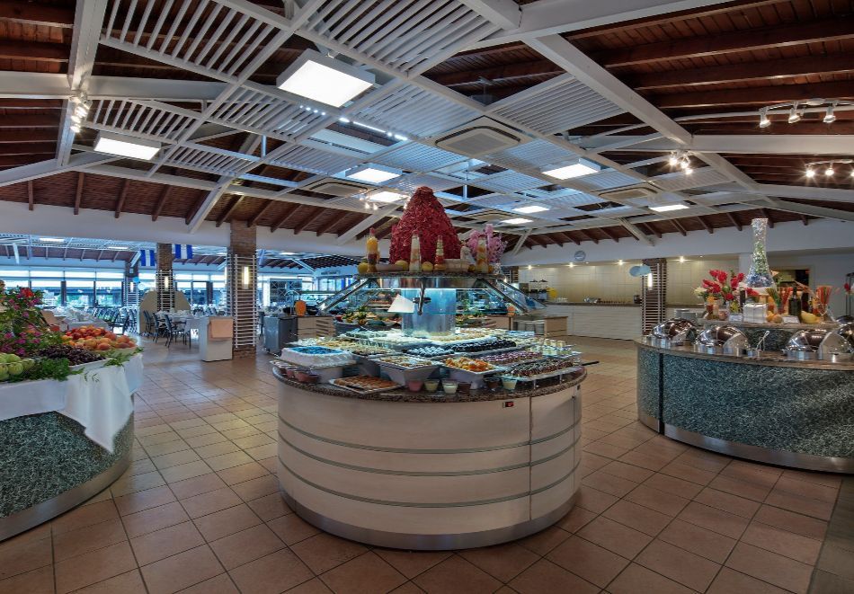 Ранни записвания през май на първа линия в Green Bay Luxury 5*, Бодрум, Турция! Самолетен билет от София + 7 Ultra All Inclusive нощувки на човек, снимка 13