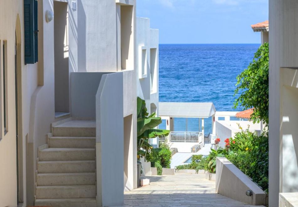 Ранни записвания за лято 2026 на 350 м от плажа на о.Крит, Гърция! Полет от София + 7 нощувки със закуски и вечери на човек в Castello Village Resort, Сиси, Гърция, снимка 11