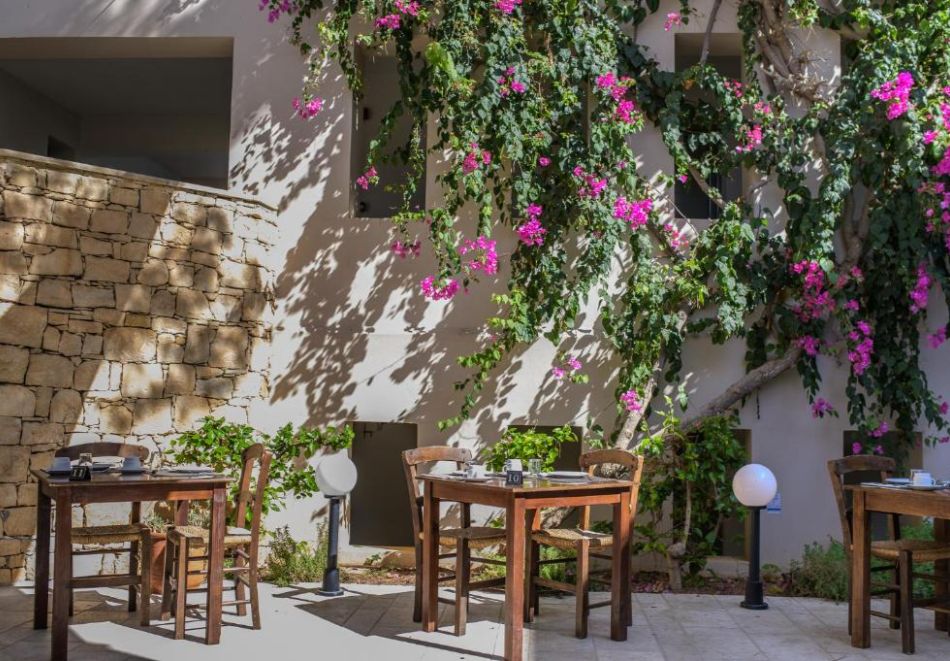 Ранни записвания за лято 2026 на 350 м от плажа на о.Крит, Гърция! Полет от София + 7 нощувки със закуски и вечери на човек в Castello Village Resort, Сиси, Гърция, снимка 15