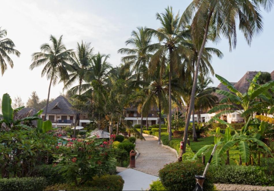 На първа линия в PARADISE BEACH RESORT 4*, Занзибар: Самолетен билет от София + 7 нощувки на човек със закуски и вечери или закуски, обеди и вечери, снимка 15
