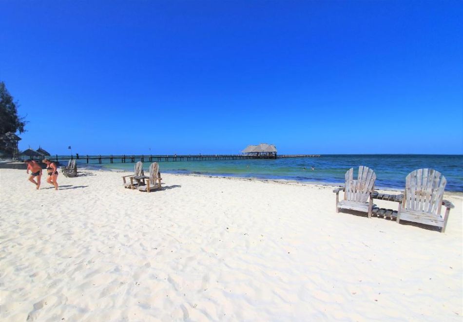 На първа линия в PARADISE BEACH RESORT 4*, Занзибар: Самолетен билет от София + 7 нощувки на човек със закуски и вечери или закуски, обеди и вечери, снимка 18