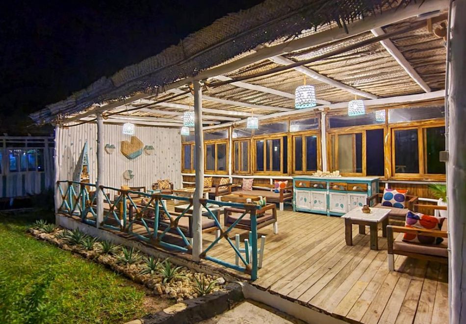 На първа линия в PARADISE BEACH RESORT 4*, Занзибар: Самолетен билет от София + 7 нощувки на човек със закуски и вечери или закуски, обеди и вечери, снимка 12