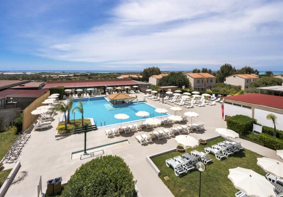 Почивка в Южна Сицилия: Полет от Варна + 7 нощувки на човек със закуски и вечери в Athena Resort Village 4*, снимка 4