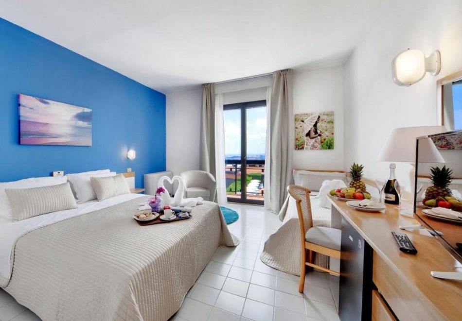 Почивка в Южна Сицилия: Полет от Варна + 7 нощувки на човек със закуски и вечери в Athena Resort Village 4*, снимка 5