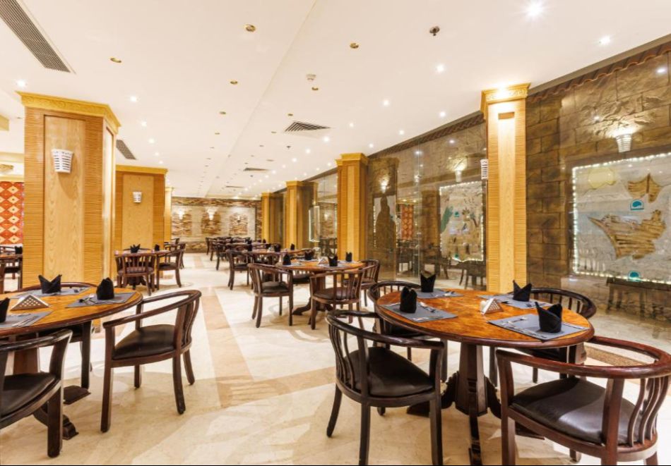 Ранни записвания на първа линия в Хургада, Египет: Полет от София + 7 нощувки на човек на база All Inclusive в Sunrise Solara Aqua Park Resort 4*, снимка 8