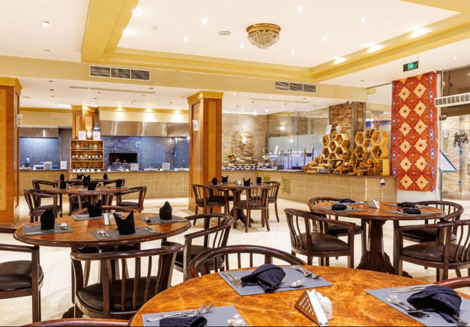 Ранни записвания на първа линия в Хургада, Египет: Полет от София + 7 нощувки на човек на база All Inclusive в Sunrise Solara Aqua Park Resort 4*, снимка 7