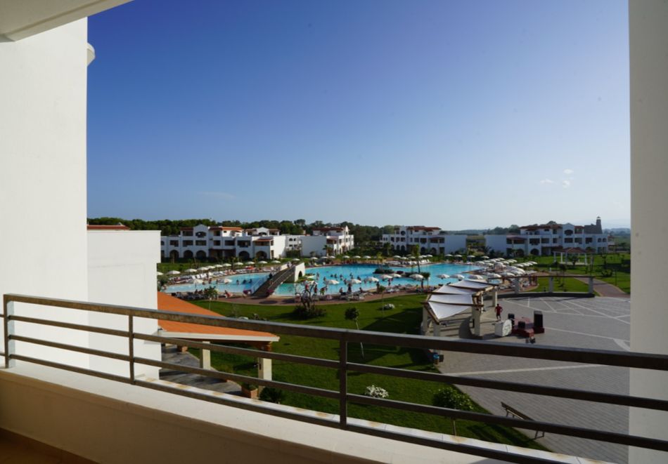 Почивка в Пулия, Италия + обиколка на Бари: Полет от София + 7 нощувки на човек със закуски и вечери в Danaide Resort 4* + собствен плаж, снимка 6