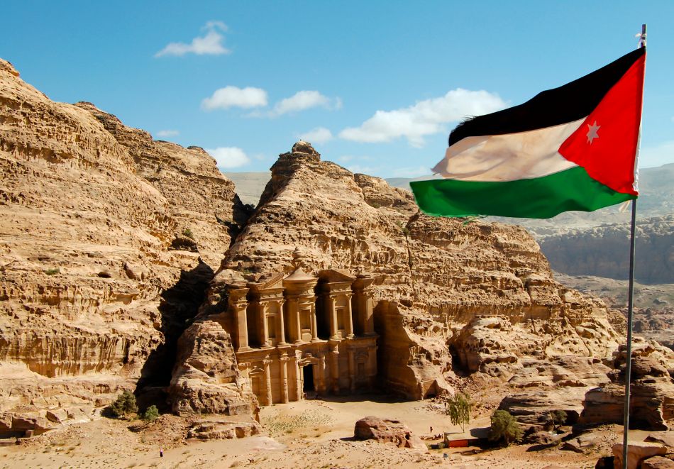 Екскурзия до Йордания: Полет от София + 3 нощувки на човек със закуски + възможност за посещение на Петра, Мъртво море, Витания, Аман, Мадаба и планината Небо, снимка 2