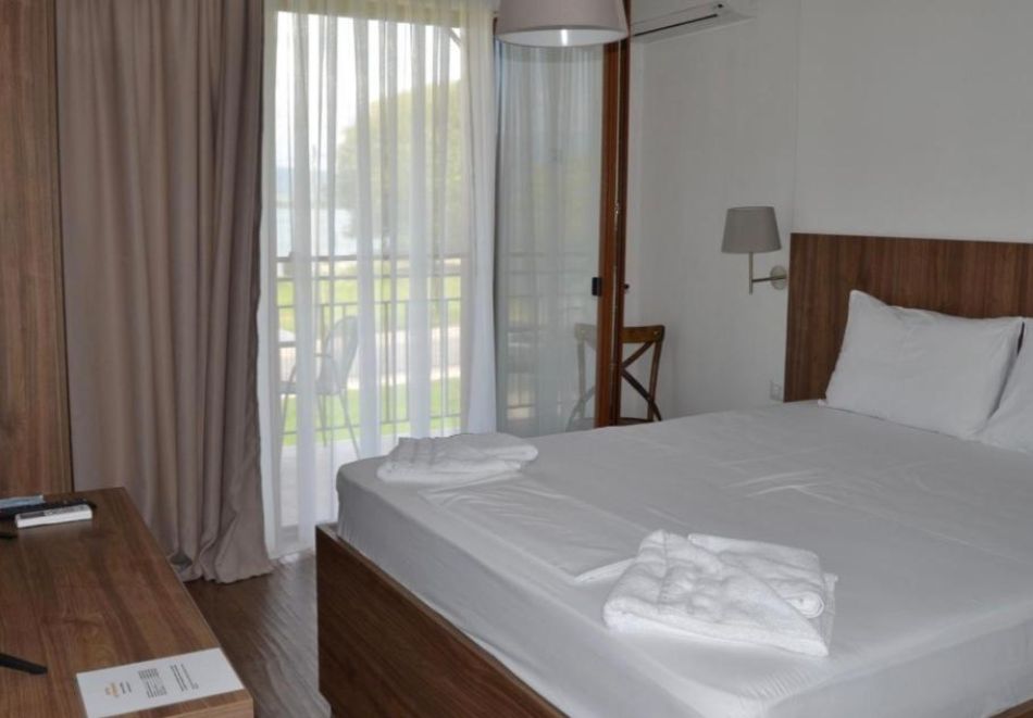 8-ми март в Стари Дойран, Македония: Автобусен транспорт + 1 нощувка със закуска и празнична вечеря с неограничено количество напитки и жива музика, снимка 4